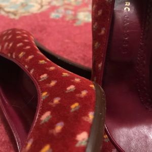 Marc Jacobs velvet heels